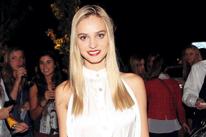 Trinidad de la Noi Flash abril ED