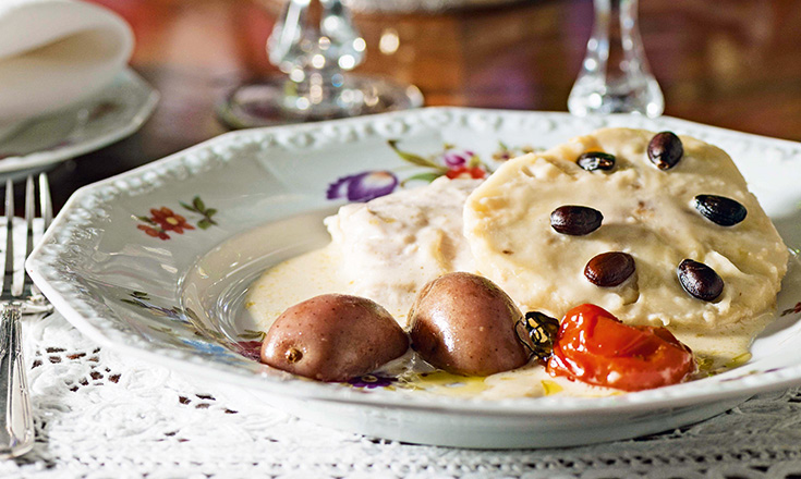 corvina con salsa de chirimoya