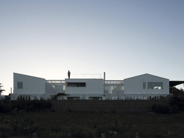 Exterior de la casa en José Ignacio Revista ED