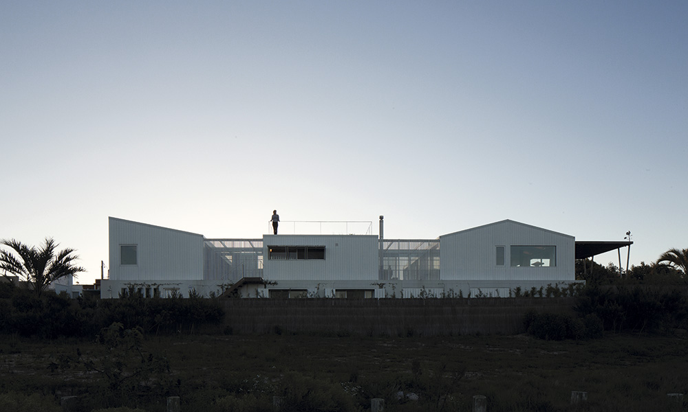 Exterior de la casa en José Ignacio Revista ED