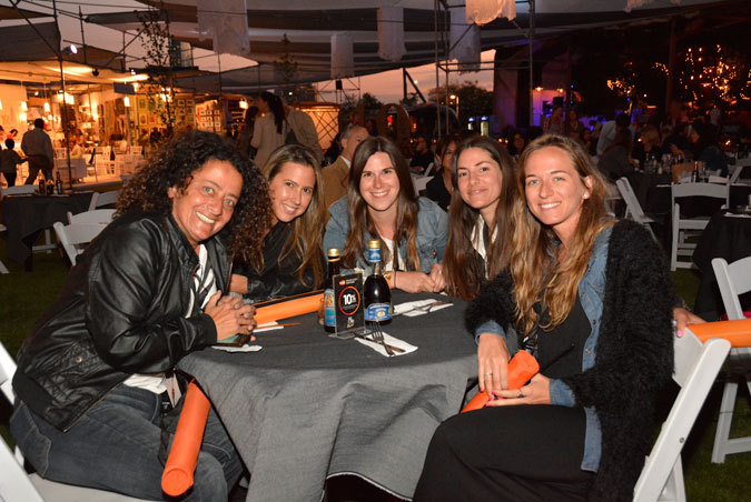 Solange Divana, Isidora costabal, Fernanda García, Toti Ugalde y Manuela Dittborn