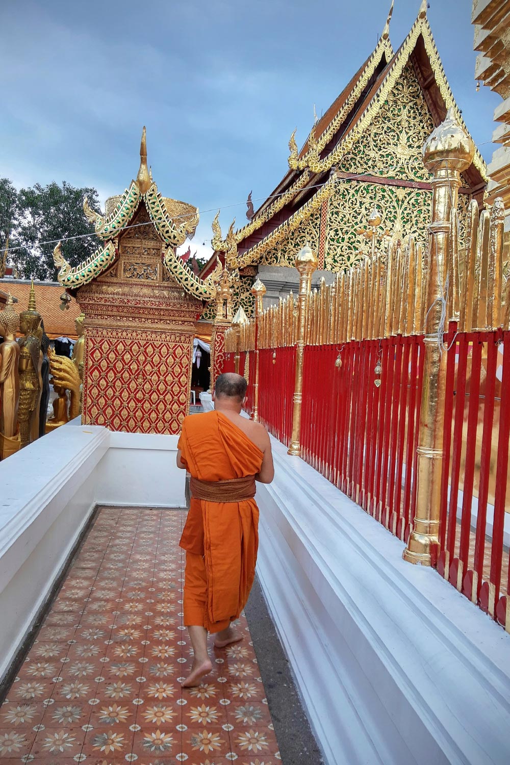 _Wat-Phra-That-2,-Chiang-Mai