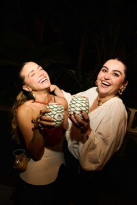 Mariana Cabanzo y Gabriela Mayorga